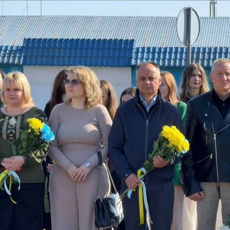 Вшанували пам'ять загиблих захисників та захисниць України